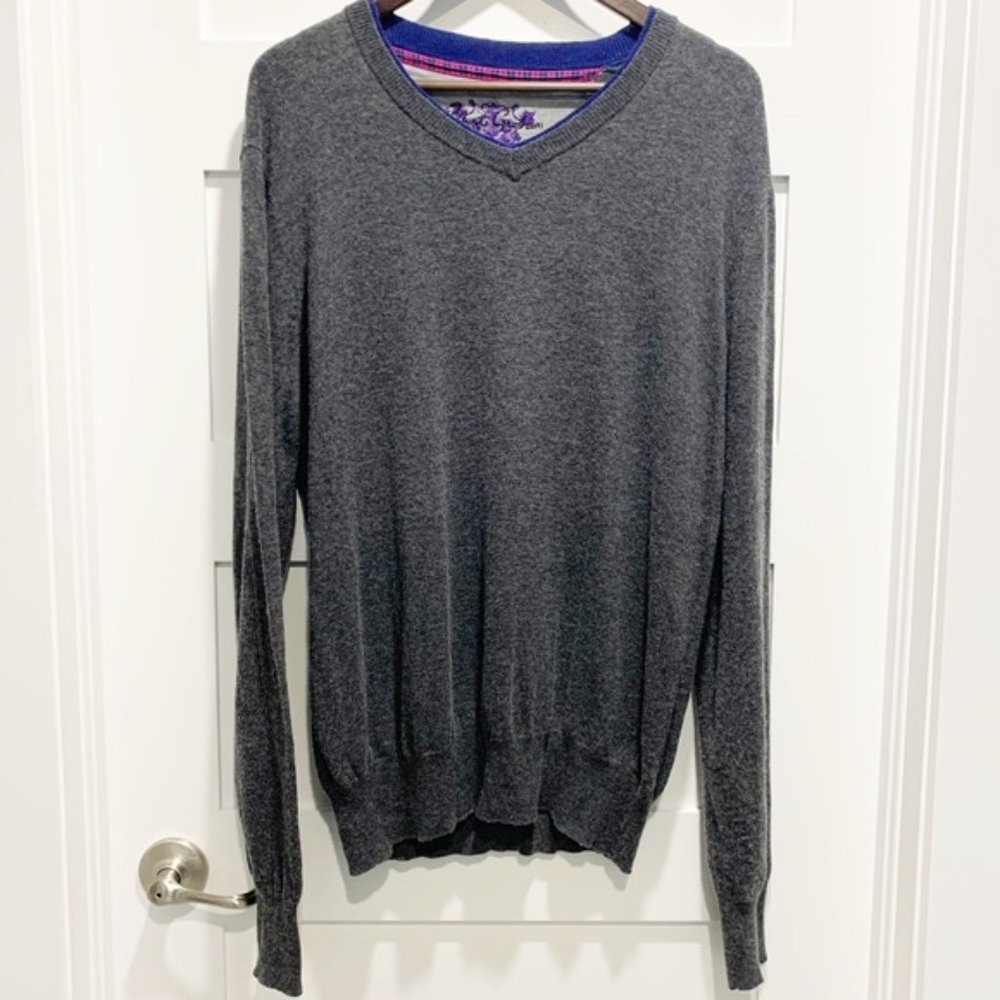 Robert Graham  V-Neck Wool-Modal-Cashmere Sweater - Size L